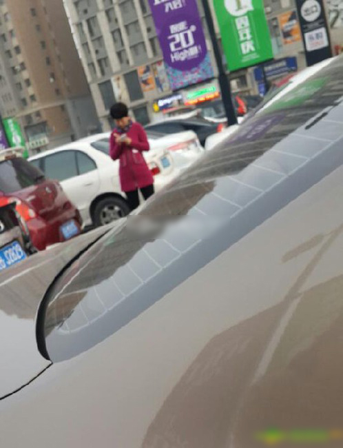 ˽�ҳ�����ע�⵽���� �������ר�ų����ƺ͵绰 - ˴�� - 2015081295222.jpg