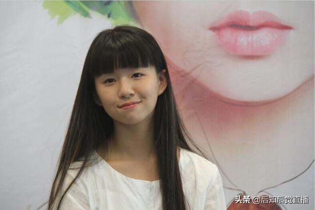 Ӱ��Ů��ԱС����������10����Ƭ���ͣ����ʹ��� �鶯������-6.jpg